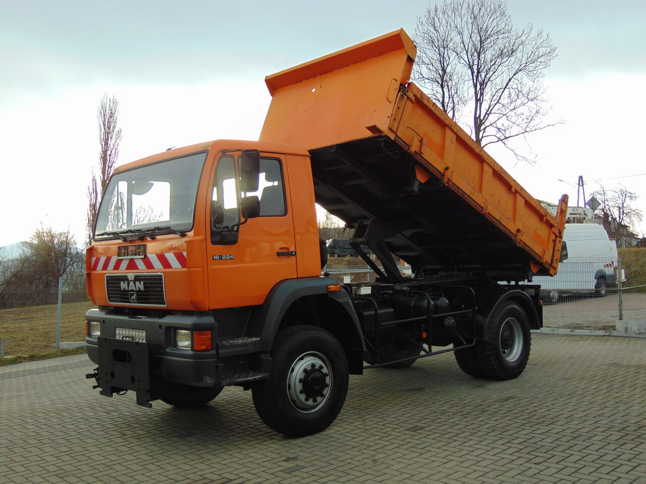 Tipper MAN 18-224 4x4 KIPER: picture 10