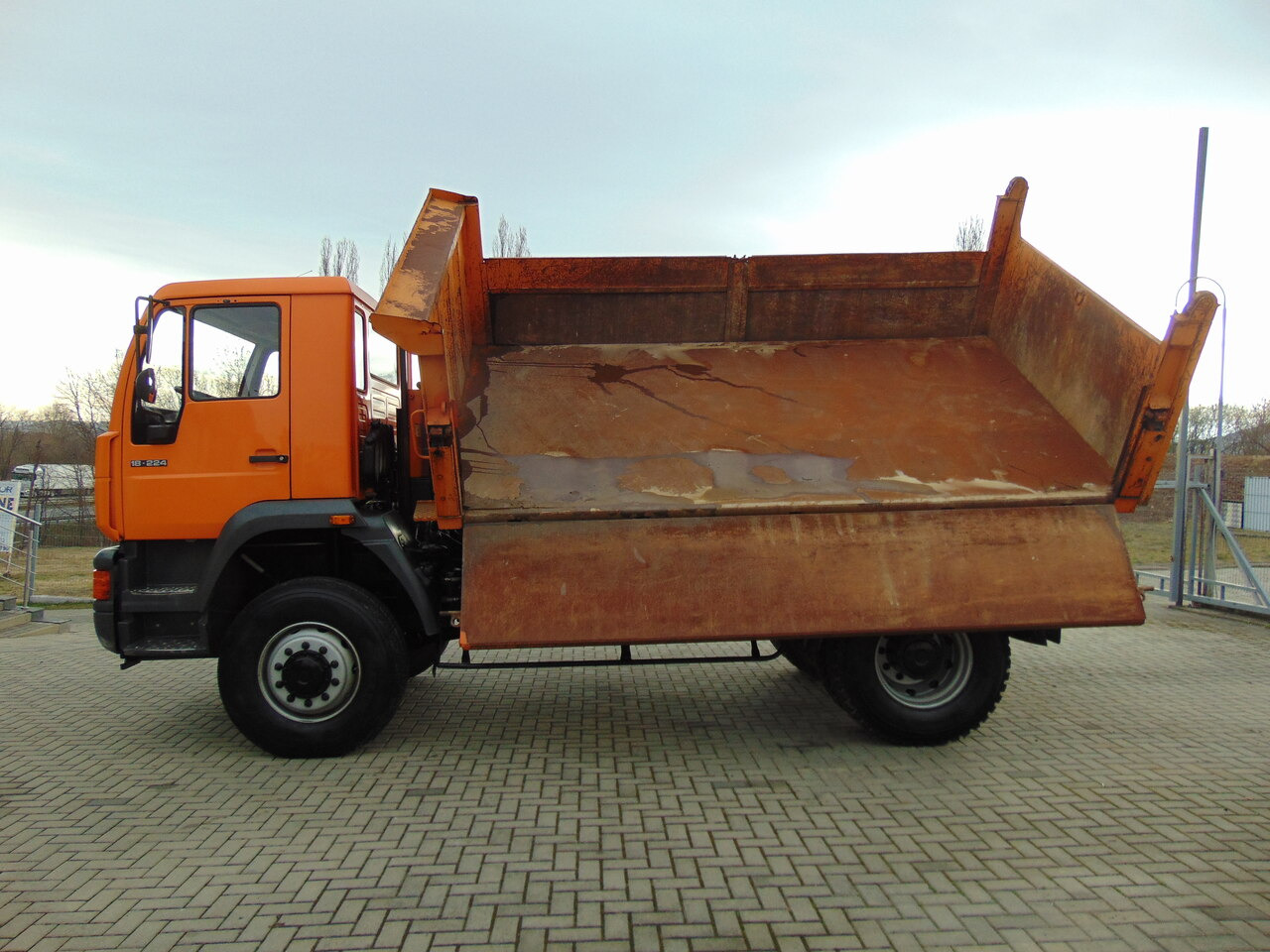 Tipper MAN 18-224 4x4 KIPER: picture 12