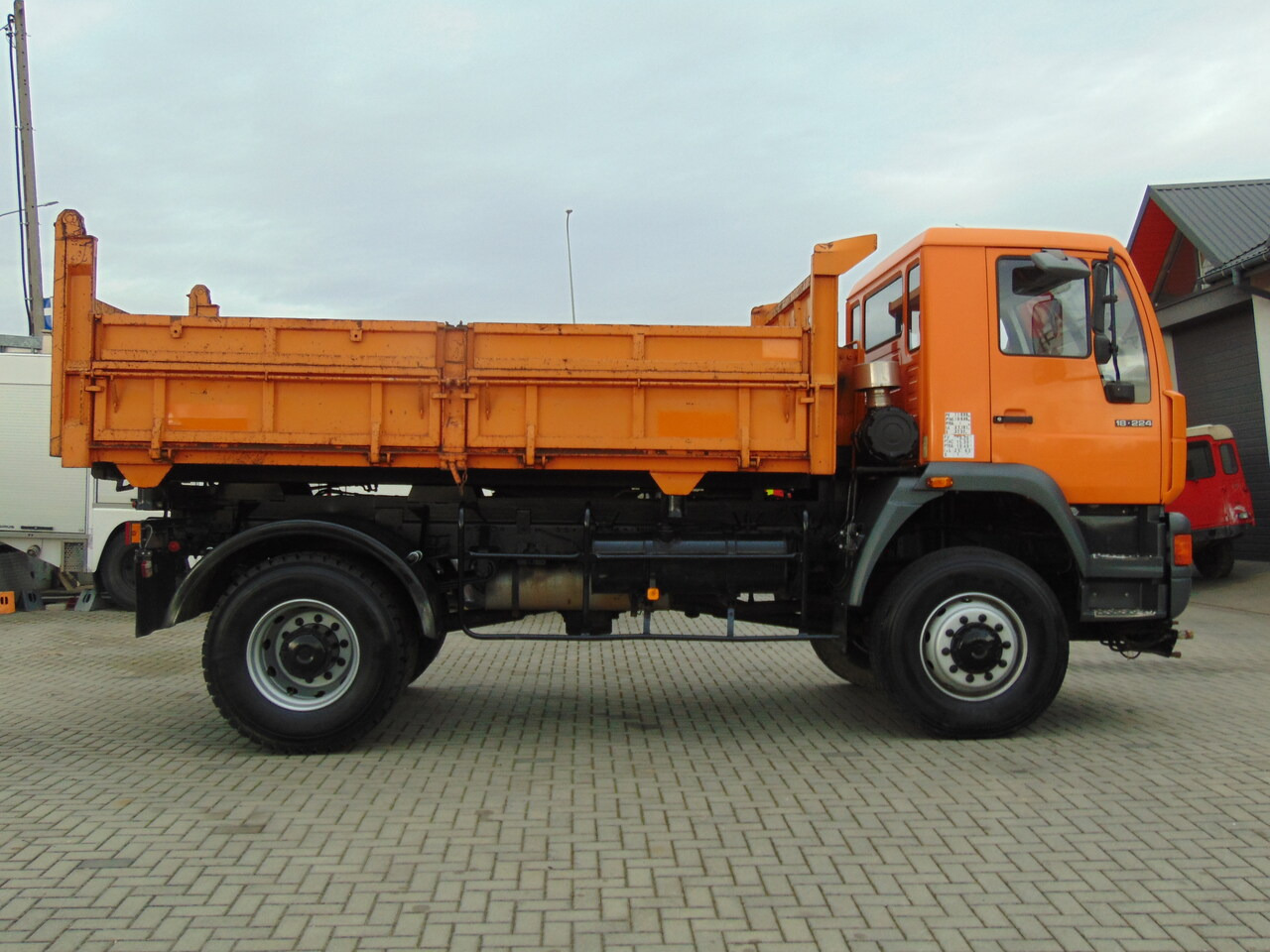 Tipper MAN 18-224 4x4 KIPER: picture 6