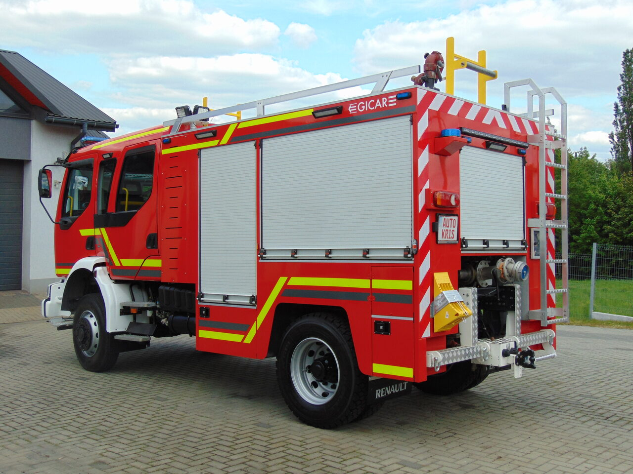 RENAULT Midlum 220dCi 4x4 GICAR - Fire truck: picture 3 RENAULT Midlum 220dCi 4x4 GICAR - Fire truck: picture 3