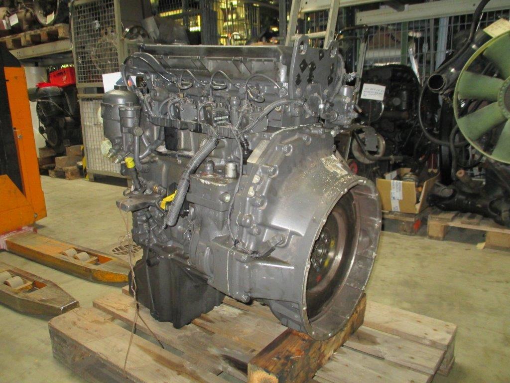 Mercedes OM904LA - Engine: picture 4 Mercedes OM904LA - Engine: picture 4