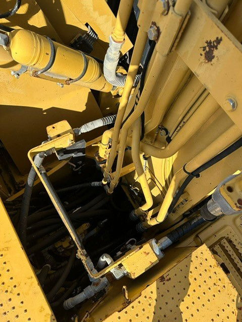 Crawler excavator Caterpillar 315DL Material Handler: picture 9