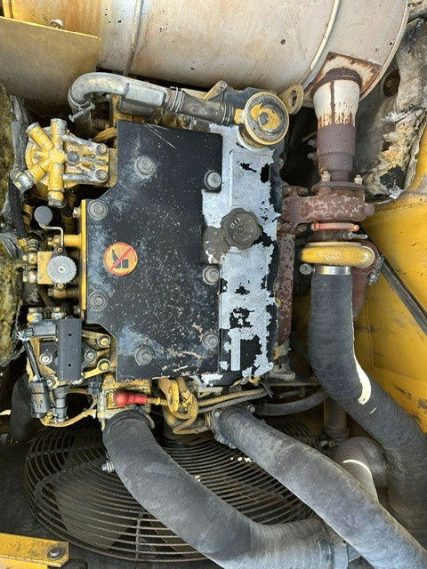 Crawler excavator Caterpillar 315DL Material Handler: picture 21