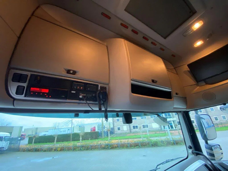 DAF XF106-530 8X2 / AJK HOOKLIFT 25000KG / 9 TON FRONT AXLE / NAVI / ONLY:612482 KM / SSC / AUTOMATIC / EURO-6 / 2019 leasing DAF XF106-530 8X2 / AJK HOOKLIFT 25000KG / 9 TON FRONT AXLE / NAVI / ONLY:612482 KM / SSC / AUTOMATIC / EURO-6 / 2019: picture 20 DAF XF106-530 8X2 / AJK HOOKLIFT 25000KG / 9 TON FRONT AXLE / NAVI / ONLY:612482 KM / SSC / AUTOMATIC / EURO-6 / 2019 leasing DAF XF106-530 8X2 / AJK HOOKLIFT 25000KG / 9 TON FRONT AXLE / NAVI / ONLY:612482 KM / SSC / AUTOMATIC / EURO-6 / 2019: picture 20