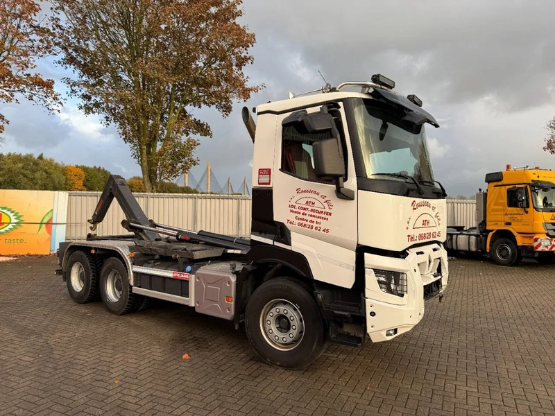 Renault C480 / ENGINE RUNNING / 6X4 / HIAB 21TON HOOKLIFT / ONLY:146334 KM / AUTOMATIC / EURO-6 / 2020 - Hook lift truck: picture 4 Renault C480 / ENGINE RUNNING / 6X4 / HIAB 21TON HOOKLIFT / ONLY:146334 KM / AUTOMATIC / EURO-6 / 2020 - Hook lift truck: picture 4