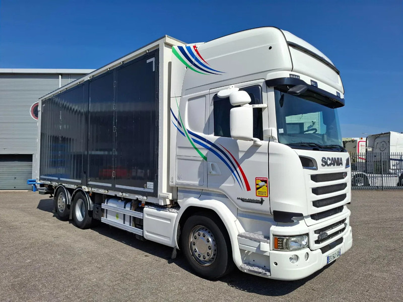 Scania R580 V8 / RETARDER / DOUBLE TANK / PARKCOOL / FULL-AIR / 2SIDE OPEN / PLATFORM 1500 KG / TUV:20-10-2025 / NAVI / LWDS / FRIDGE / - Box truck: picture 3 Scania R580 V8 / RETARDER / DOUBLE TANK / PARKCOOL / FULL-AIR / 2SIDE OPEN / PLATFORM 1500 KG / TUV:20-10-2025 / NAVI / LWDS / FRIDGE / - Box truck: picture 3