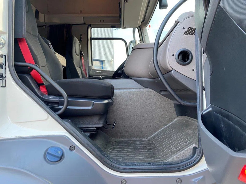DAF CF450 / ADR / INTARDER / LWDS / ONLY:423325 KM / PARKCOOL / AUTOMATIC / EURO-6 / 2018 leasing DAF CF450 / ADR / INTARDER / LWDS / ONLY:423325 KM / PARKCOOL / AUTOMATIC / EURO-6 / 2018: picture 20