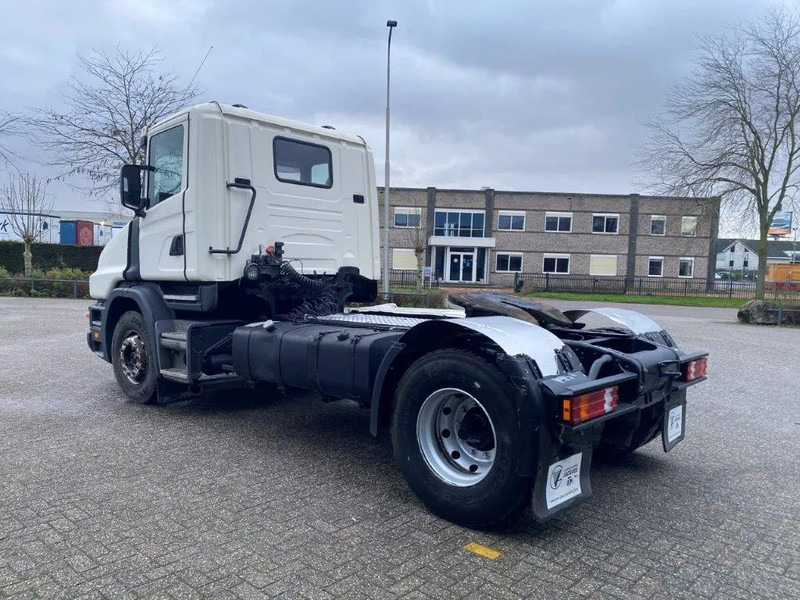 Scania T114-340 / ONLY:207529 KM / GOOD CONDITION / OLD TACHO / MANUAL / EURO-2 / 1998 - Tractor unit: picture 3 Scania T114-340 / ONLY:207529 KM / GOOD CONDITION / OLD TACHO / MANUAL / EURO-2 / 1998 - Tractor unit: picture 3