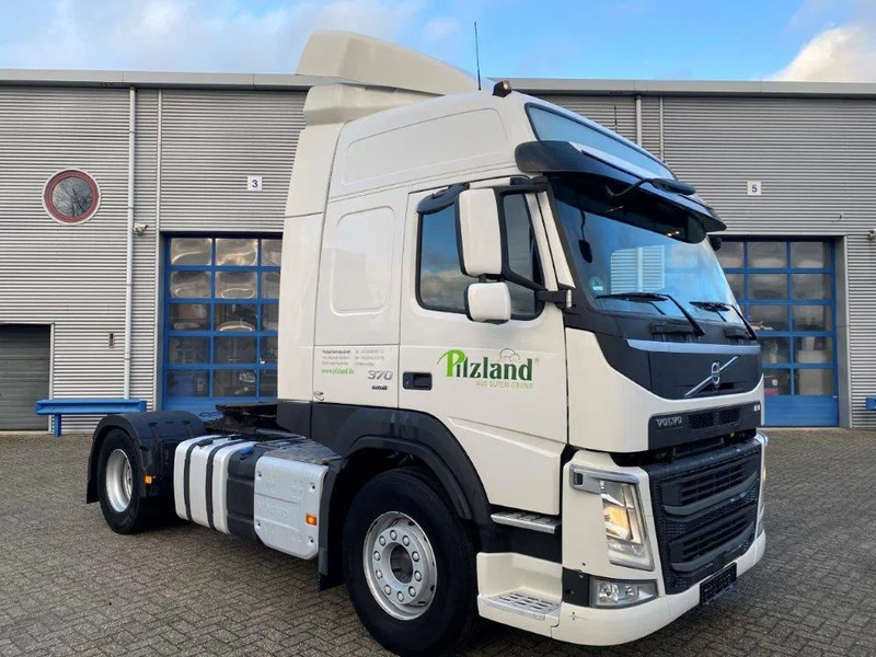 Volvo FM11-370 / GERMAN TRUCK / KB CHASSIS / VEB / ACC / LWDS / DOUBLE TANK / ONLY:763562 KM / AIRCO / AUTOMATIC / EURO-6 / 2018 - Tractor unit: picture 2 Volvo FM11-370 / GERMAN TRUCK / KB CHASSIS / VEB / ACC / LWDS / DOUBLE TANK / ONLY:763562 KM / AIRCO / AUTOMATIC / EURO-6 / 2018 - Tractor unit: picture 2