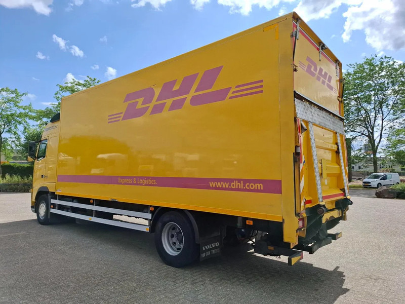 Volvo FH13-420 / NL TRUCK / PLATFORM 2000KG / AIRCO / FRIDGE / AUTOMATIC / EURO-5 / 2010 - Box truck: picture 3 Volvo FH13-420 / NL TRUCK / PLATFORM 2000KG / AIRCO / FRIDGE / AUTOMATIC / EURO-5 / 2010 - Box truck: picture 3