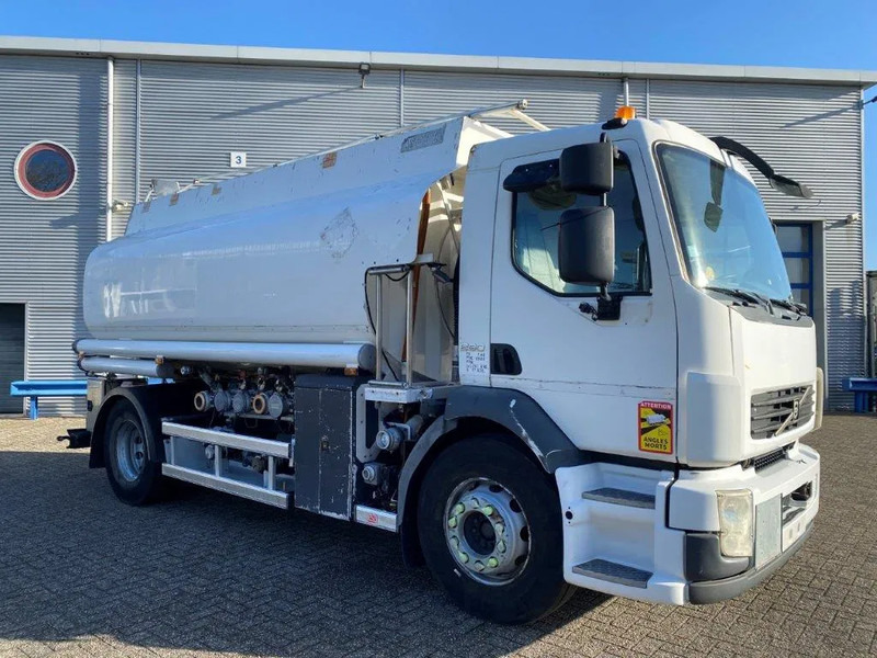 Volvo FL7-290 / 5 COMPARTIMENTS / 13000 LITER TOTAL / PUMP / AUTOMATIC / EURO-5 / 2009 - Tank truck: picture 2 Volvo FL7-290 / 5 COMPARTIMENTS / 13000 LITER TOTAL / PUMP / AUTOMATIC / EURO-5 / 2009 - Tank truck: picture 2