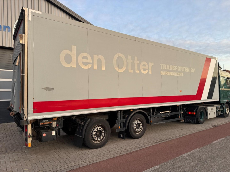 Schmitz Cargobull SKO 18, Issolliert, LBW - Closed box semi-trailer: picture 3 Schmitz Cargobull SKO 18, Issolliert, LBW - Closed box semi-trailer: picture 3