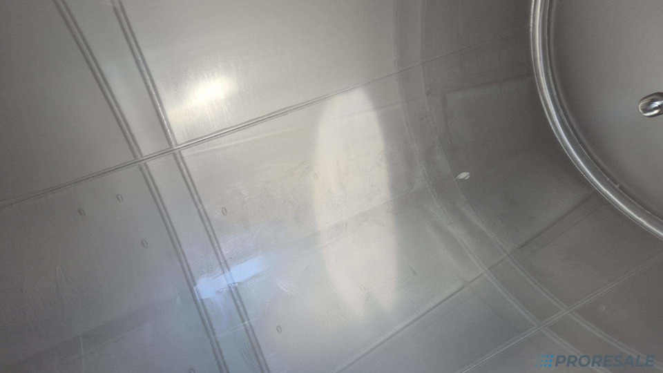 OSTATNÍ SEKA SPSTT/11C/38A1 - Potravinářská cisterna výpustná 31 m3 - 3 komory - Tank semi-trailer: picture 5 OSTATNÍ SEKA SPSTT/11C/38A1 - Potravinářská cisterna výpustná 31 m3 - 3 komory - Tank semi-trailer: picture 5