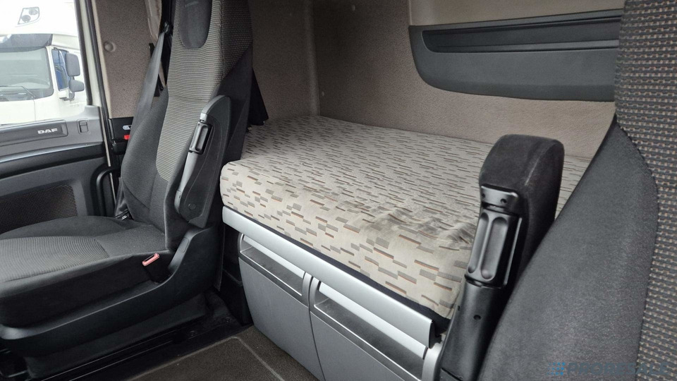 DAF XF 460 FT LOW DECK SSC EURO 6 - Tractor unit: picture 5 DAF XF 460 FT LOW DECK SSC EURO 6 - Tractor unit: picture 5