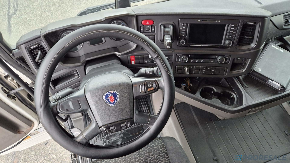 SCANIA R450 N323 NGS TOP LINE EURO 6 - Tractor unit: picture 4 SCANIA R450 N323 NGS TOP LINE EURO 6 - Tractor unit: picture 4