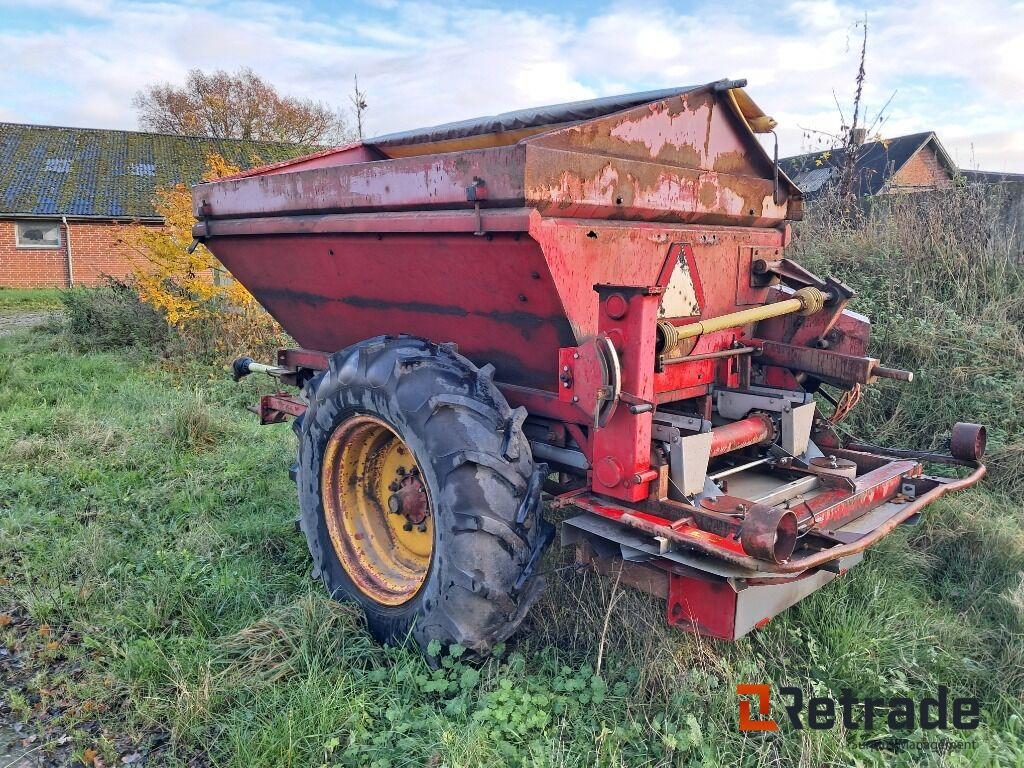 Gødningspreder Breddal B4 - Agricultural machinery: picture 3 Gødningspreder Breddal B4 - Agricultural machinery: picture 3