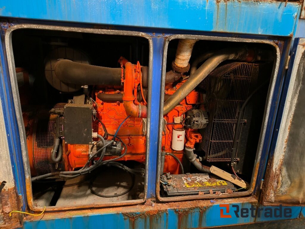 400V Generator Iveco 200kVa, kun 2400timer - Construction machinery: picture 5 400V Generator Iveco 200kVa, kun 2400timer - Construction machinery: picture 5