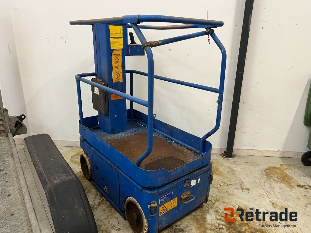 UpRight TM12 - 6meters lift - Construction machinery: picture 2 UpRight TM12 - 6meters lift - Construction machinery: picture 2