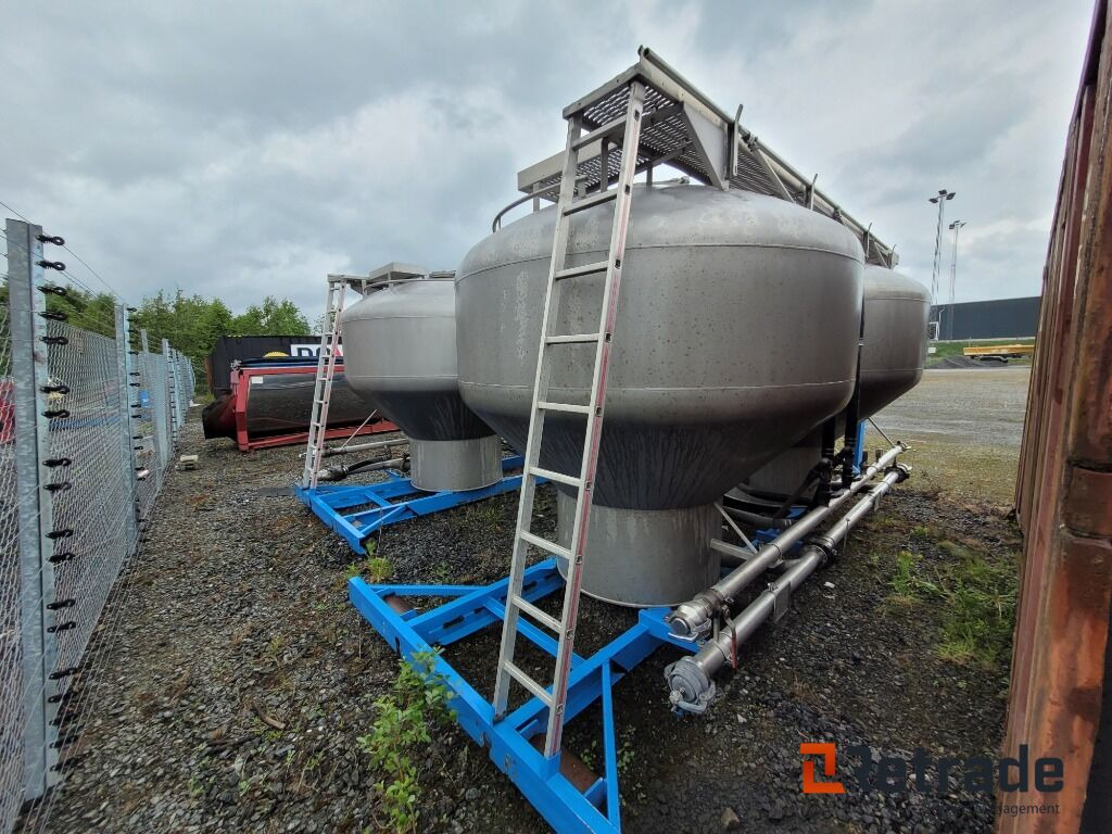 Lastväxlarflak med bulkbyggnation 2 st Bulk - Roll-off container: picture 3 Lastväxlarflak med bulkbyggnation 2 st Bulk - Roll-off container: picture 3