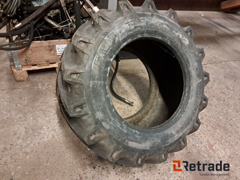 Nyt Dæk til minilæsser BKT 15.0/55-17 - Construction equipment: picture 3 Nyt Dæk til minilæsser BKT 15.0/55-17 - Construction equipment: picture 3