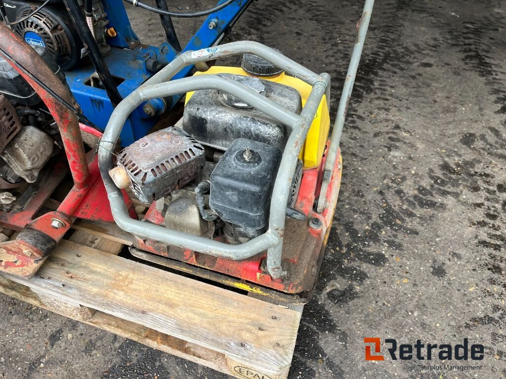 Pladevibrator Wacker/Neuson Plade vibrator - Construction equipment: picture 1 Pladevibrator Wacker/Neuson Plade vibrator - Construction equipment: picture 1