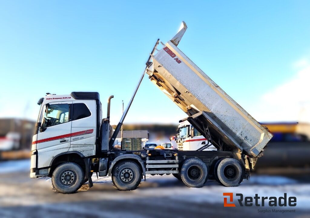 Volvo FH16 650 8x4 Tippbil – Globetrotter XL – Kun 362 000 km - Tipper: picture 1 Volvo FH16 650 8x4 Tippbil – Globetrotter XL – Kun 362 000 km - Tipper: picture 1