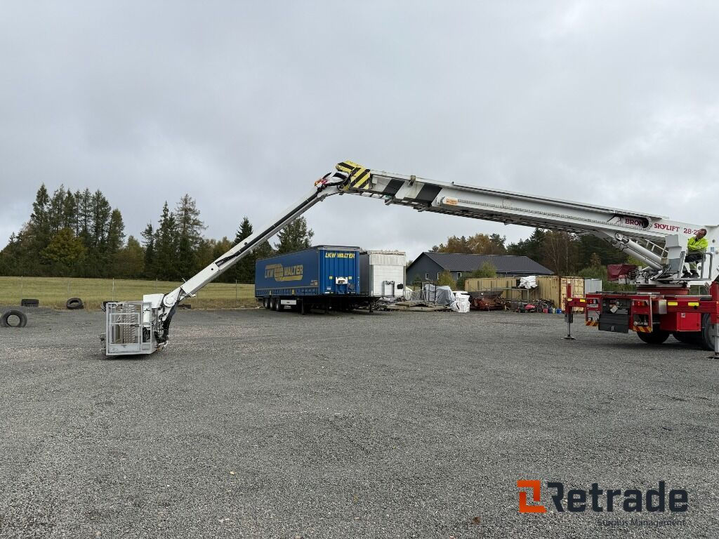 Volvo FL10 6*2 med Bronto 28-2TI skylift - Mobile crane: picture 3 Volvo FL10 6*2 med Bronto 28-2TI skylift - Mobile crane: picture 3