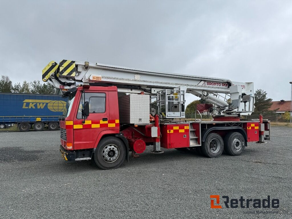 Volvo FL10 6*2 med Bronto 28-2TI skylift - Mobile crane: picture 1 Volvo FL10 6*2 med Bronto 28-2TI skylift - Mobile crane: picture 1