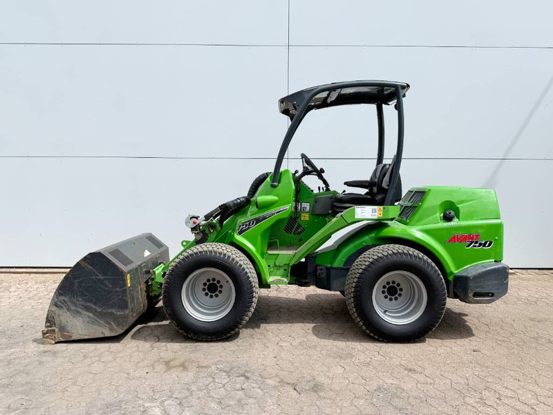 Avant M750 Opti Drive - Bucket + Jib + Forks - Telescopic wheel loader: picture 2 Avant M750 Opti Drive - Bucket + Jib + Forks - Telescopic wheel loader: picture 2