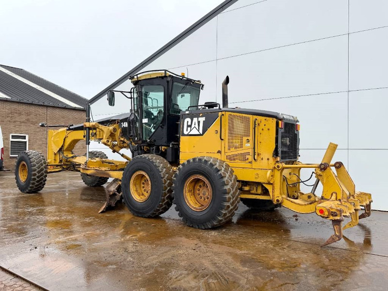 Cat 14M - Joysticks / 4.27m Blade + 3 Tine Ripper - Grader: picture 2 Cat 14M - Joysticks / 4.27m Blade + 3 Tine Ripper - Grader: picture 2