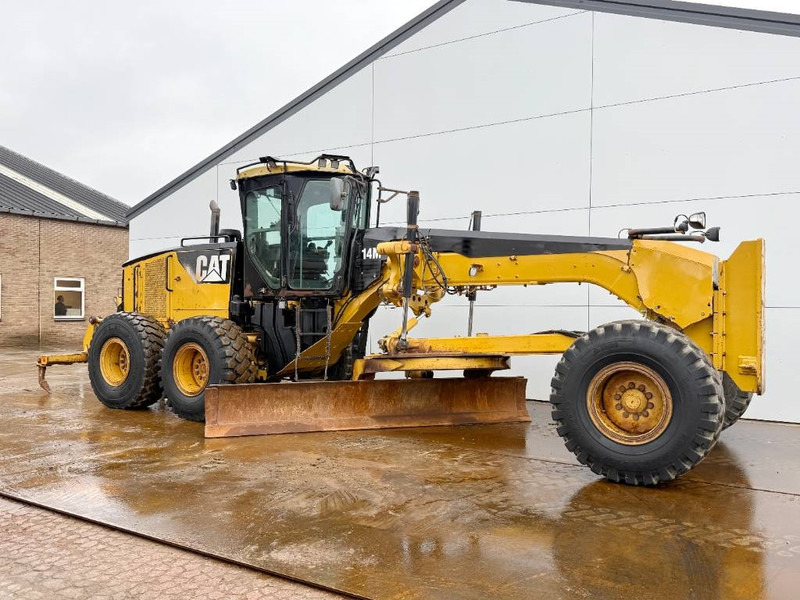 Cat 14M - Joysticks / 4.27m Blade + 3 Tine Ripper - Grader: picture 5 Cat 14M - Joysticks / 4.27m Blade + 3 Tine Ripper - Grader: picture 5