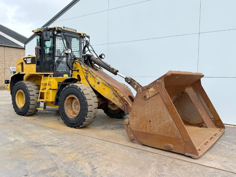 Wheel loader Cat 930H - New Tires / High-tip Bucket / Auto Greasing: picture 8 Wheel loader Cat 930H - New Tires / High-tip Bucket / Auto Greasing: picture 8