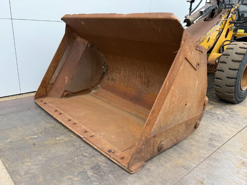 Wheel loader Cat 930H - New Tires / High-tip Bucket / Auto Greasing: picture 18 Wheel loader Cat 930H - New Tires / High-tip Bucket / Auto Greasing: picture 18