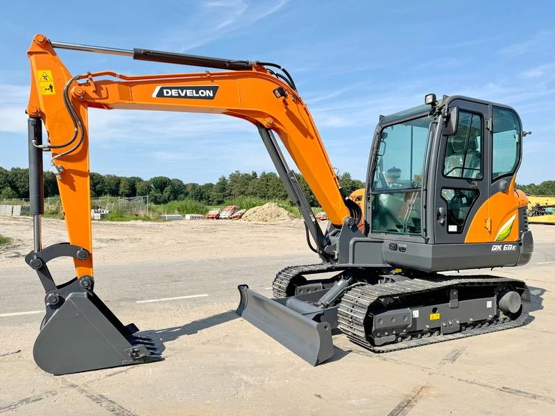 Doosan DX60 E-10N NEW! - Mini excavator: picture 2 Doosan DX60 E-10N NEW! - Mini excavator: picture 2