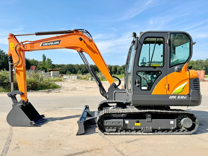 Doosan DX60 E-10N NEW! - Mini excavator: picture 1 Doosan DX60 E-10N NEW! - Mini excavator: picture 1
