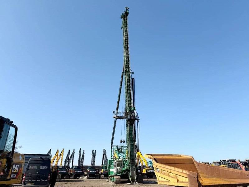 Hitachi KH150GLS-2 - 30.3m Drill / Powerpack / Hydr Tracks - Drilling rig: picture 3 Hitachi KH150GLS-2 - 30.3m Drill / Powerpack / Hydr Tracks - Drilling rig: picture 3