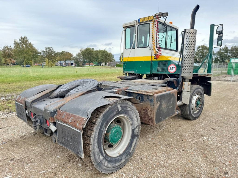 Kalmar PT122 - Top Condition / Cummins Engine - Terminal tractor: picture 5 Kalmar PT122 - Top Condition / Cummins Engine - Terminal tractor: picture 5