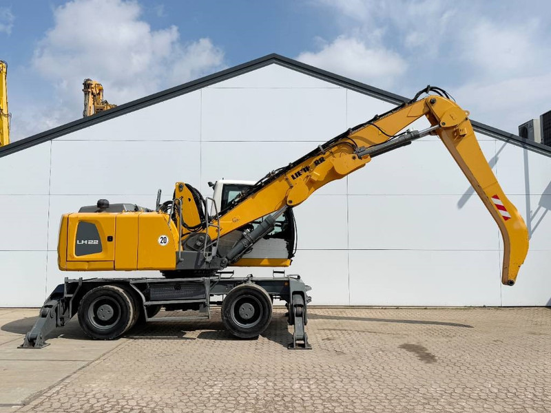 Liebherr LH22M Litronic - German Machine / Auto Greasing - Waste/ Industry handler: picture 5 Liebherr LH22M Litronic - German Machine / Auto Greasing - Waste/ Industry handler: picture 5