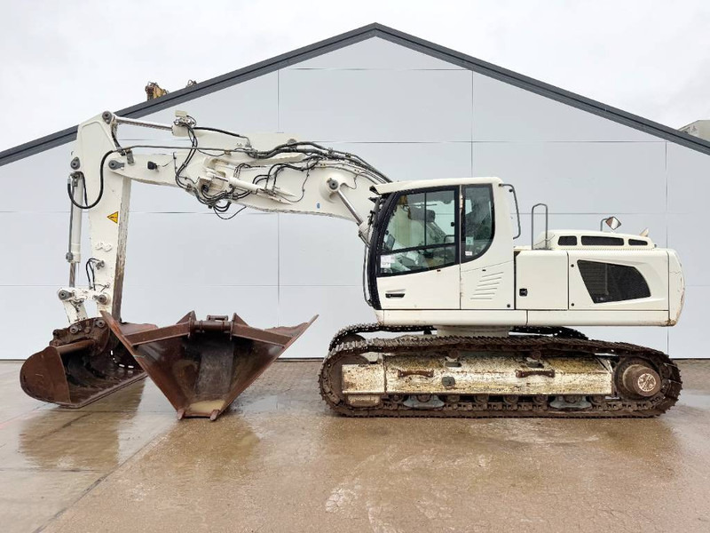 Liebherr R906LC Litronic - 2 Buckets / Quick Coupler - Crawler excavator: picture 1 Liebherr R906LC Litronic - 2 Buckets / Quick Coupler - Crawler excavator: picture 1