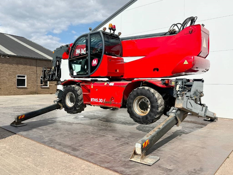 MAGNI RTH5.30 - Remote Control / 4x4x4 / Airco - Telescopic handler: picture 3 MAGNI RTH5.30 - Remote Control / 4x4x4 / Airco - Telescopic handler: picture 3
