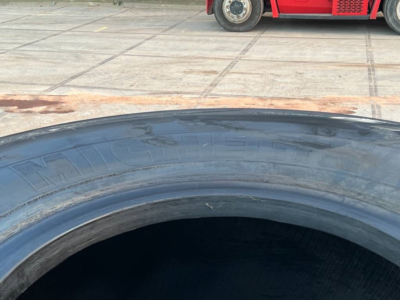 Wheels and tires for Construction machinery Michelin X Mine D2 45/65R45 Tyre x 2: picture 12 Wheels and tires for Construction machinery Michelin X Mine D2 45/65R45 Tyre x 2: picture 12