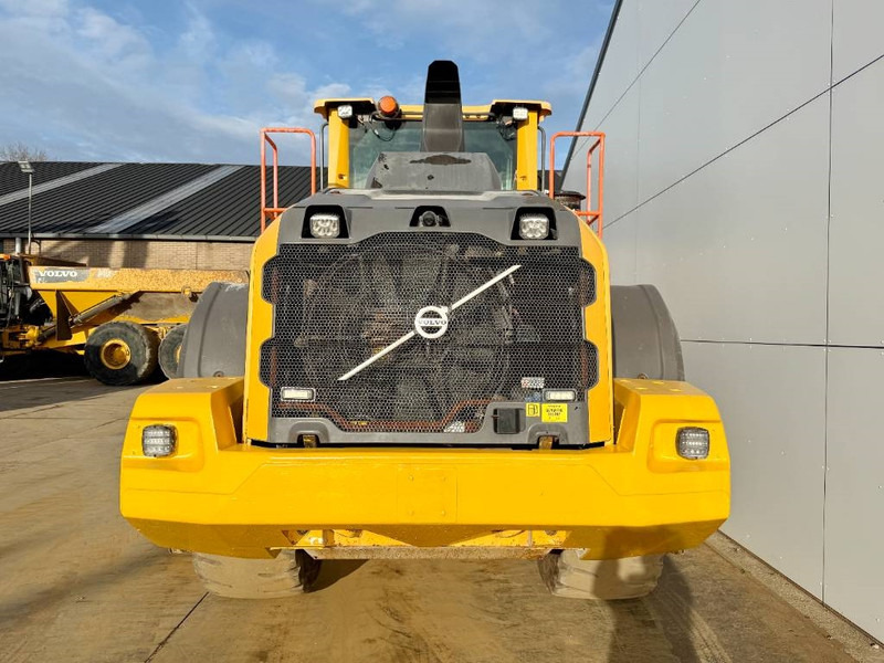 Volvo L110H - 3rd Function / Quick Coupler - Wheel loader: picture 4 Volvo L110H - 3rd Function / Quick Coupler - Wheel loader: picture 4