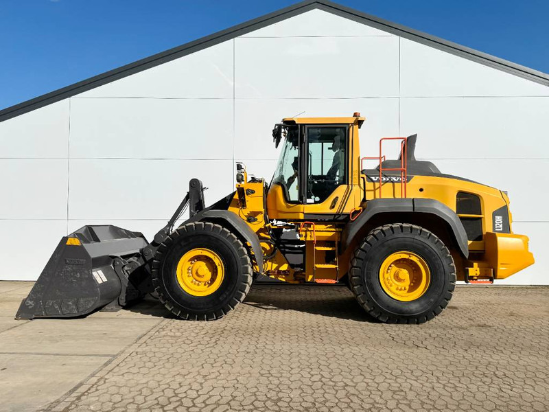 Wheel loader Volvo L120H - 3rd Function / Weight System: picture 1