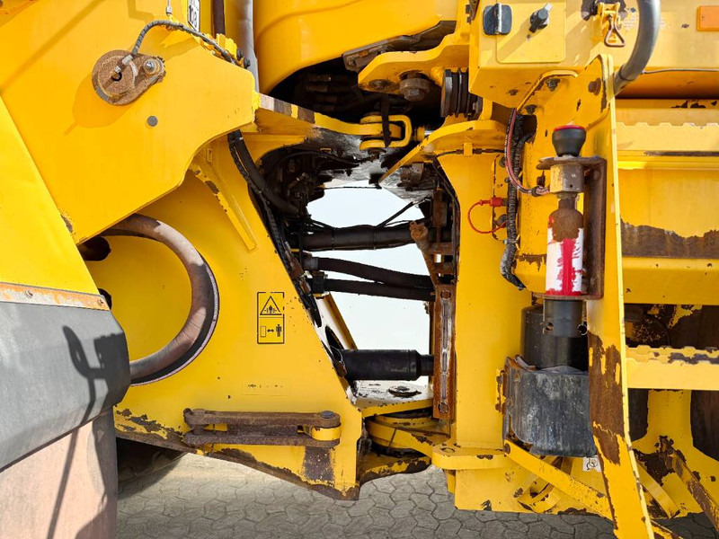 Wheel loader Volvo L180H - 3rd Function / Weight System / Camera: picture 18