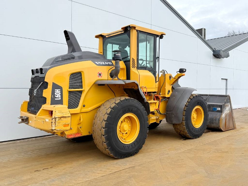 Volvo L60H - Backup Camera / Quick Coupler - Wheel loader: picture 5 Volvo L60H - Backup Camera / Quick Coupler - Wheel loader: picture 5