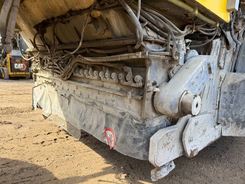 Asphalt machine Wirtgen WR2500SK - Dutch Machine / Extra Miller and Tires: picture 11 Asphalt machine Wirtgen WR2500SK - Dutch Machine / Extra Miller and Tires: picture 11