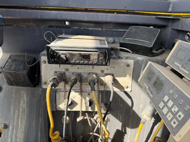 Asphalt machine Wirtgen WR2500SK - Dutch Machine / Extra Miller and Tires: picture 10 Asphalt machine Wirtgen WR2500SK - Dutch Machine / Extra Miller and Tires: picture 10