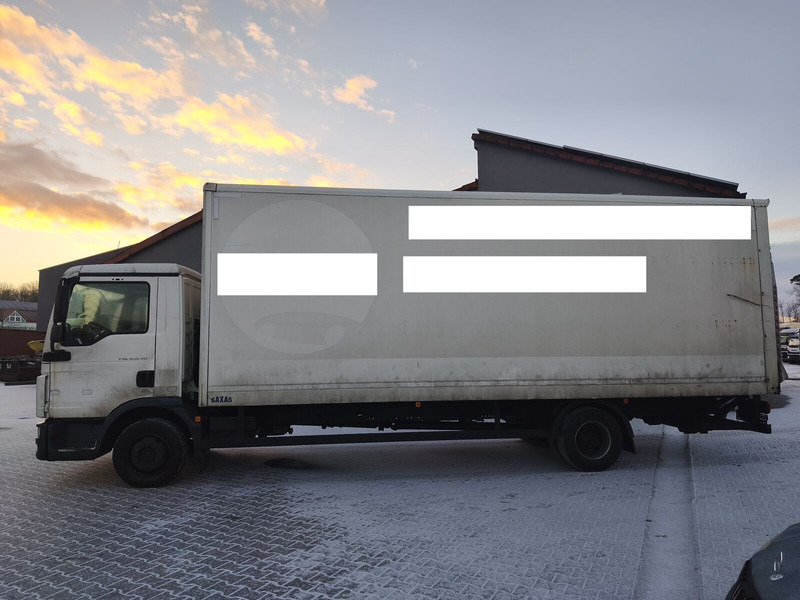 MAN TGL 12.250 Koffer 3-Sitzer Euro 6 4x2 AHK LBW (48) - Box truck: picture 5 MAN TGL 12.250 Koffer 3-Sitzer Euro 6 4x2 AHK LBW (48) - Box truck: picture 5
