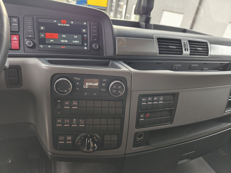 Timber truck, Crane truck MAN TGX 26.500 Holz-LKW Euro6 6x4 Holztransporter m Palfinger (16): picture 19