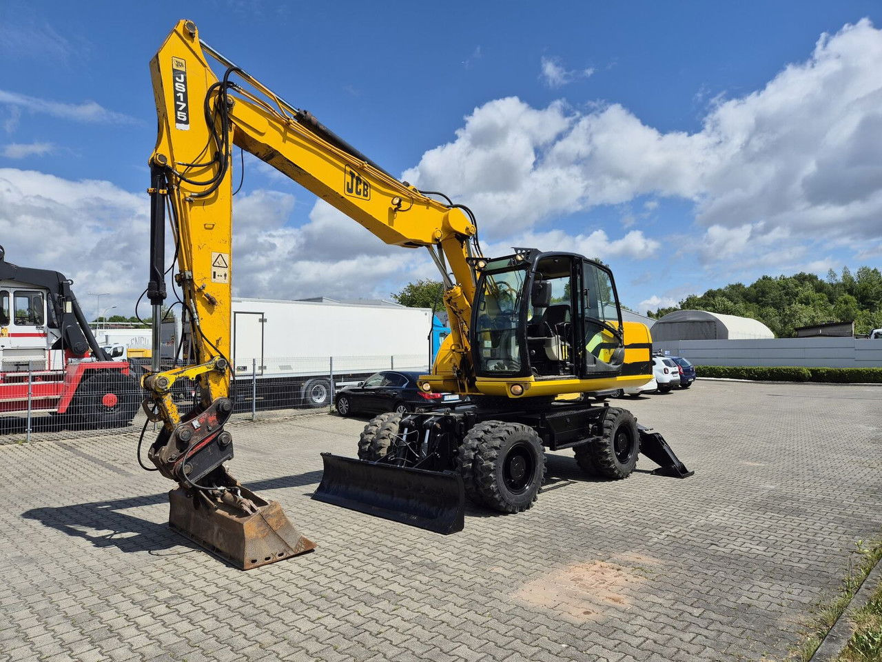 JCB JS 175 W / 18000MTH / 1 Owner / Serviced - Wheel excavator: picture 1 JCB JS 175 W / 18000MTH / 1 Owner / Serviced - Wheel excavator: picture 1